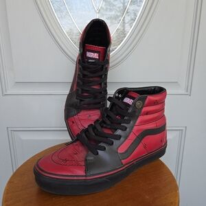 Marvel x Vans SK8-Hi Deadpool